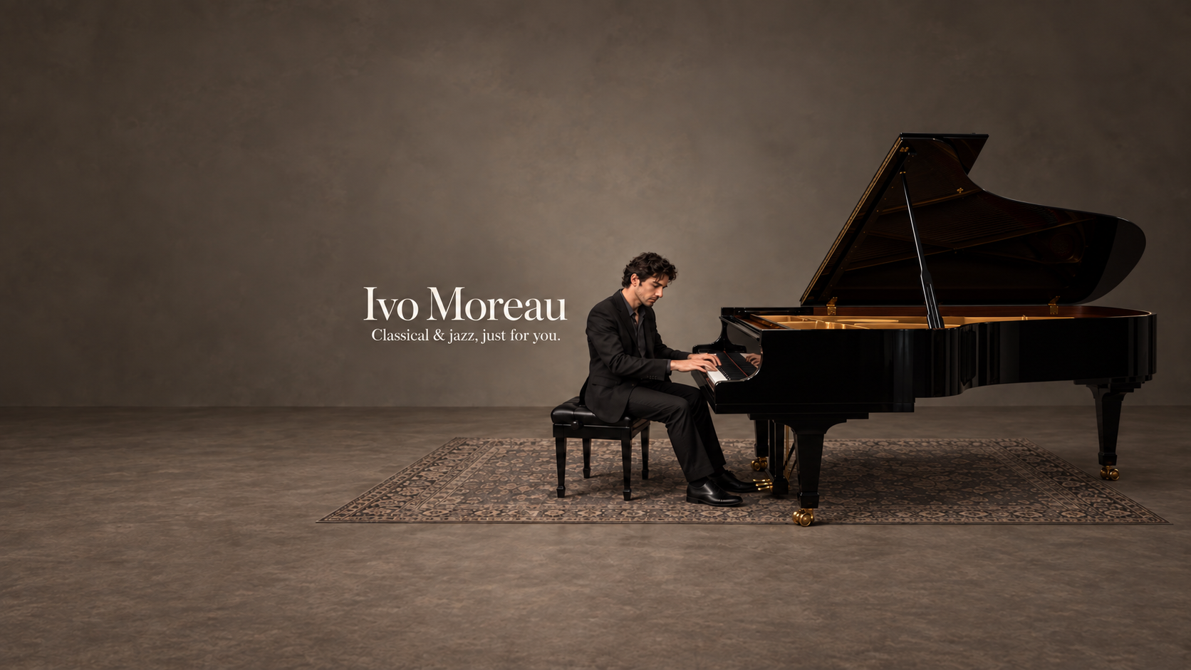 Ivo Moreau playing a concert grand piano — Classical & jazz, just for you.